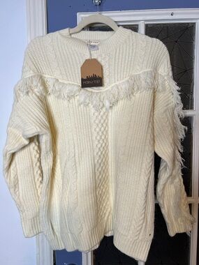 Main Strip Cream Cable-Knit Fringe Crewneck Sweater size large NWT